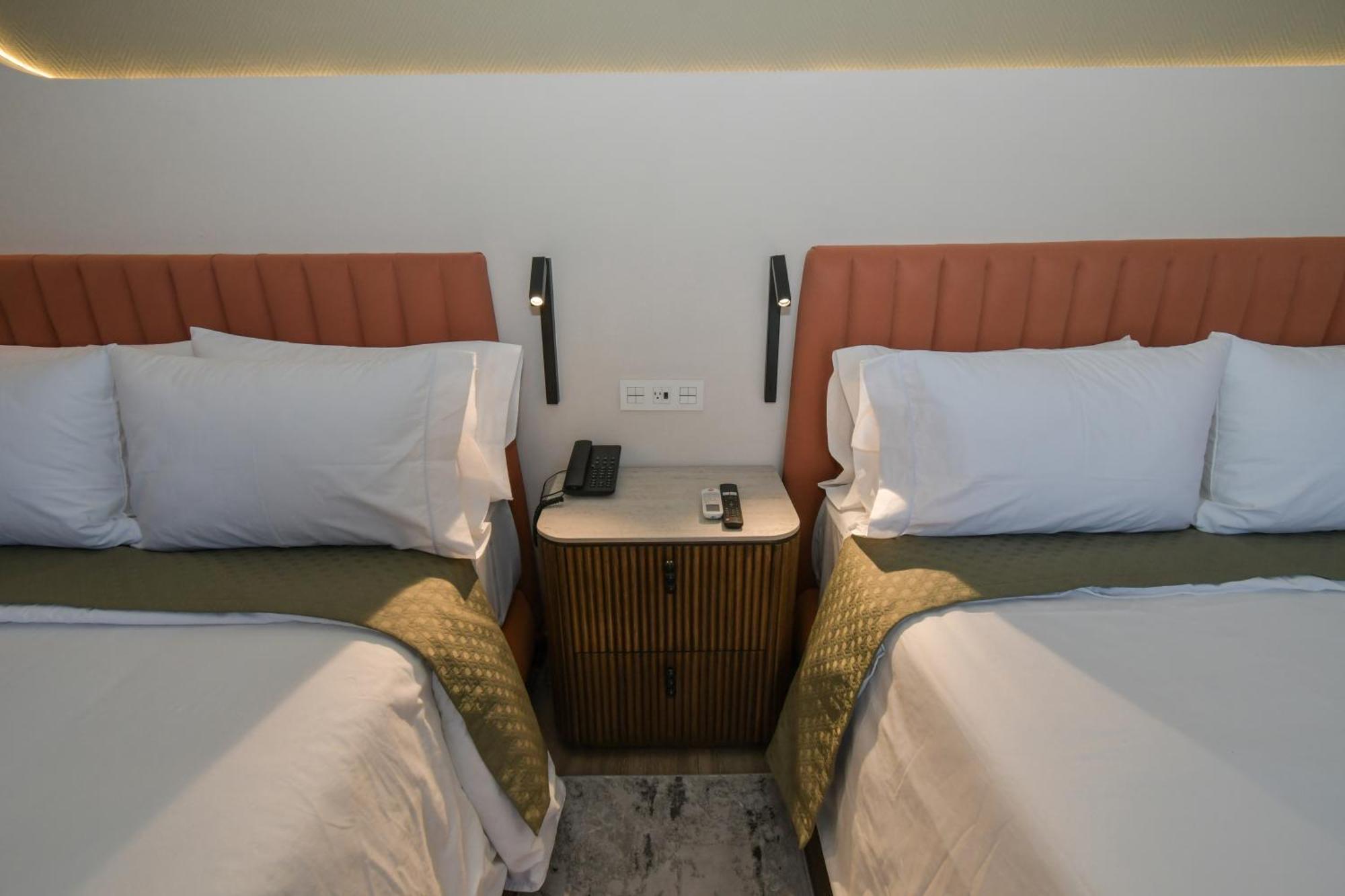Expo Satelite 2750 Hotel & Suites Guadalajara Zewnętrze zdjęcie