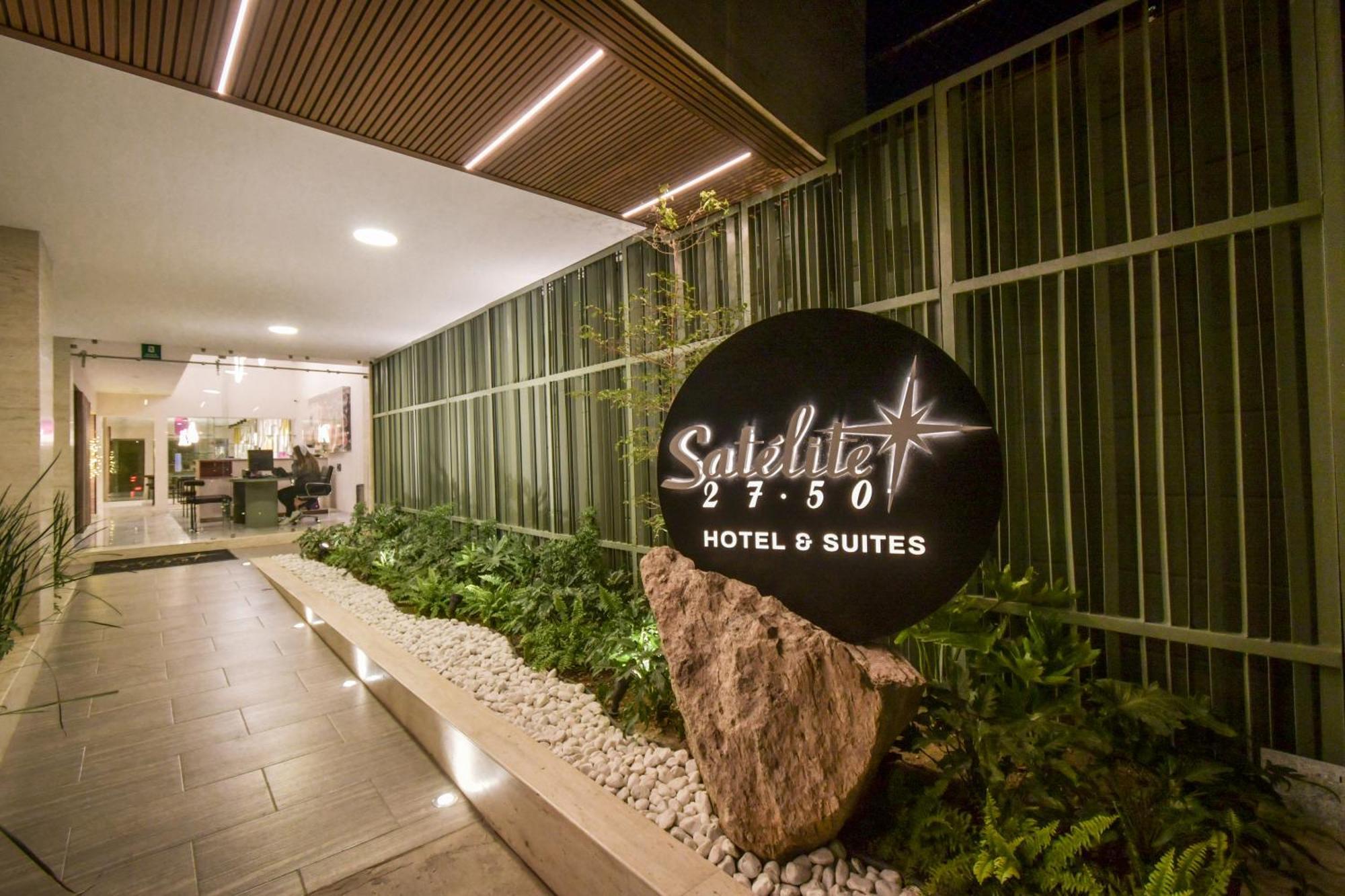 Expo Satelite 2750 Hotel & Suites Guadalajara Zewnętrze zdjęcie